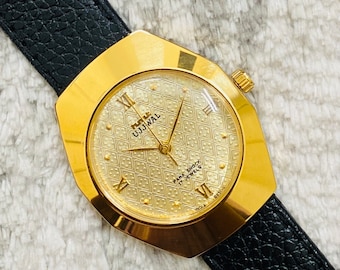 Vintage HMT Ujjawal Watch, Golden Dial, 17J Manual Winding