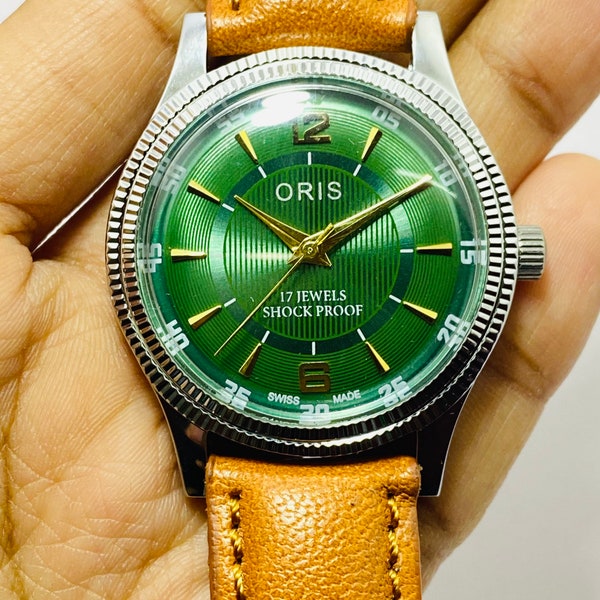 Vintage Rare ORIS Green Dial Mechanical Hand Winding Movement ST-96 Swiss Mens Wrist Watch