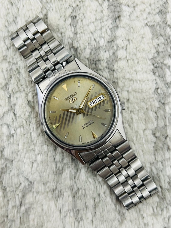 Vintage Rare Seiko 5 Automatic Grey Dial Movement No.7s26