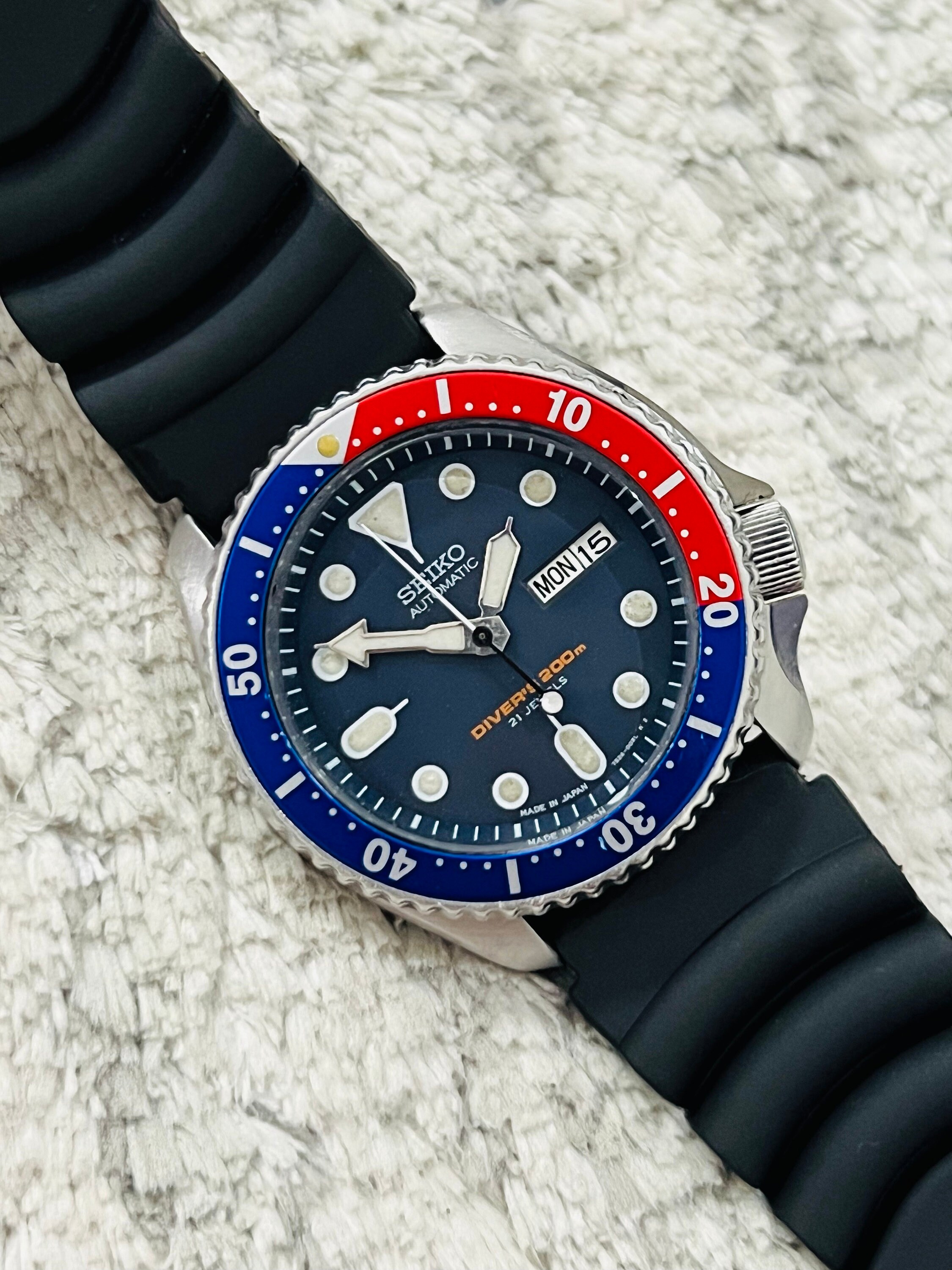 Seiko red blue divers watch best sale