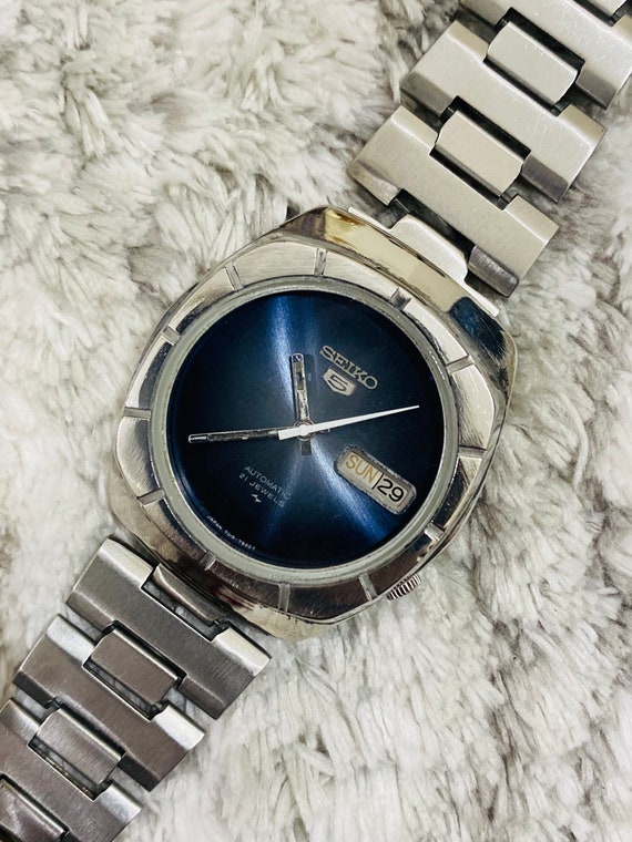 Seiko 5 shop blue dial