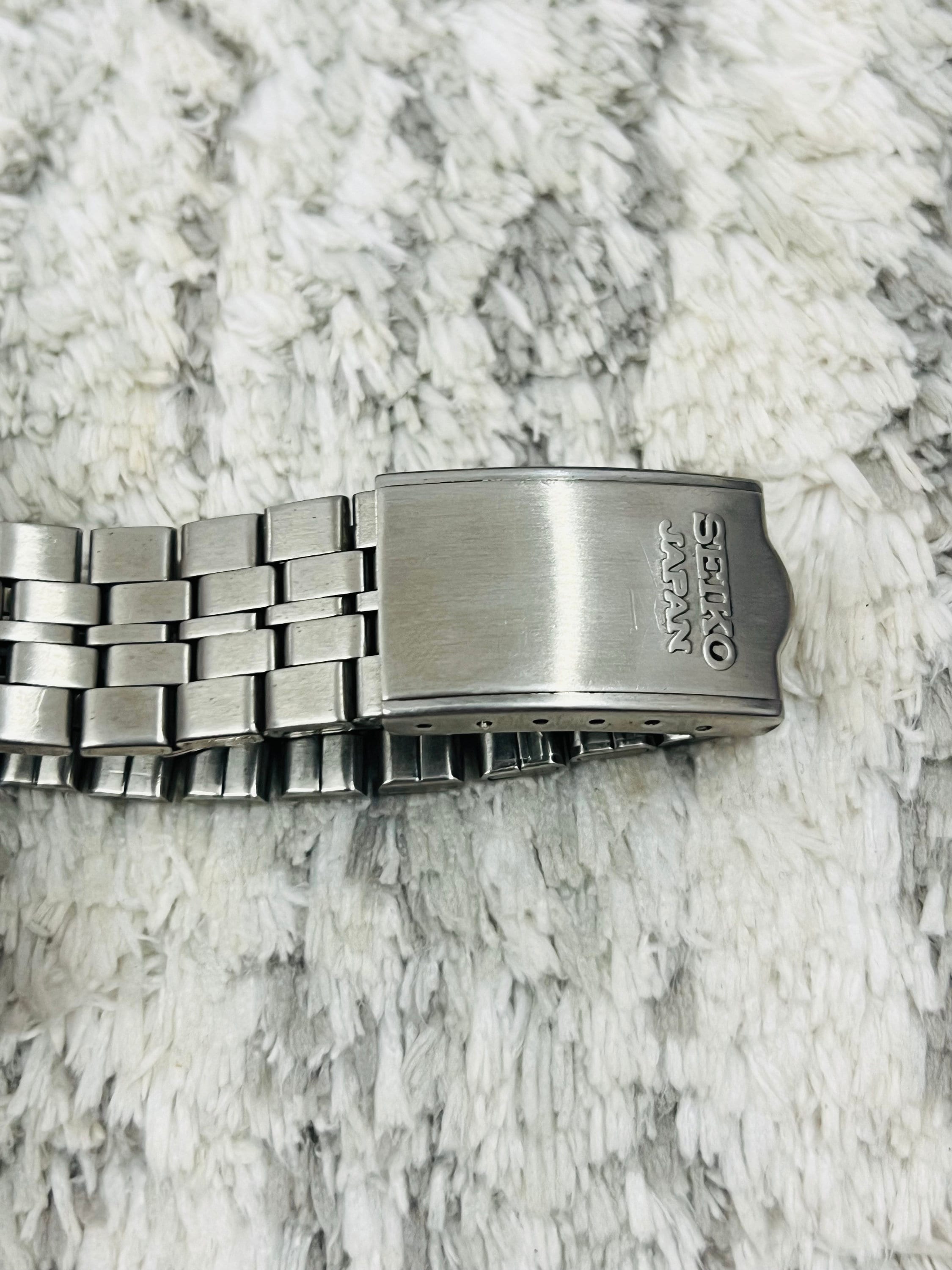 Vintage Seiko 5 Automatic Movement No.7s36-8180 White Dial