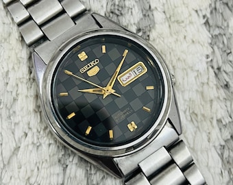 Vintage Seiko 5 Automatic 21 Jewel Movement No.7S26-02M0 Day