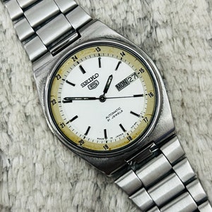 Vintage Seiko 5 Automatic Movement No.7019-8281 White Railway Time Dial Day/Date 21Jewels Men's Wrist Watch~ Japan Made~ Gift for him
