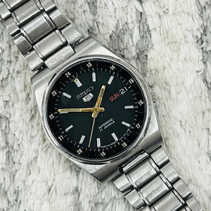 Vintage Seiko 5 Automatic Movement No.7009-3161 Black Dial Day/Date 17Jewels Men&#39;s Wrist Watch~ Japan Made~ Gift for him