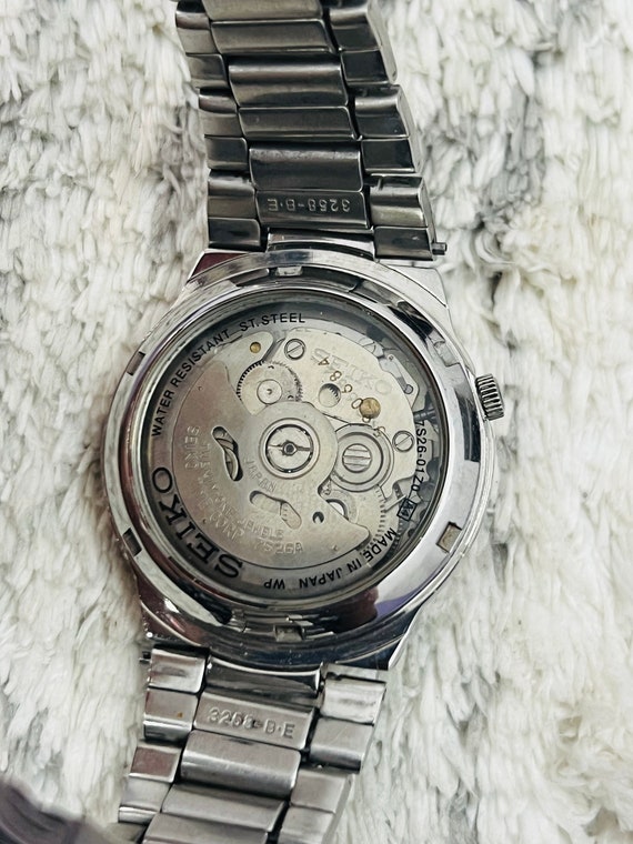 Vintage Seiko 5 Automatic Movement No.7s26-01z0 Grey Dial Vintage Seiko 5 Automatic Movement No.7s26-01z0 Grey Dial