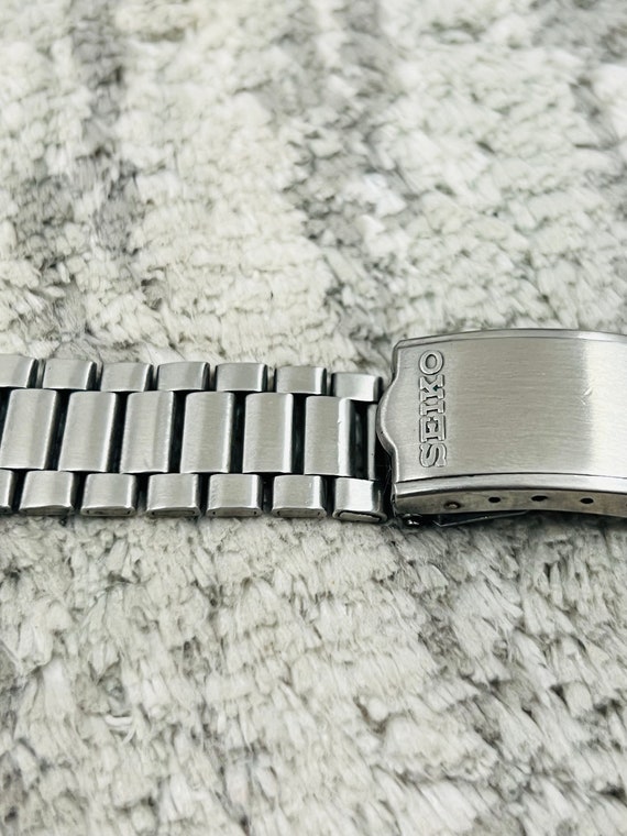 Seiko 5 Automatic 7019-7190 Day/Date Vintage Men's Watch