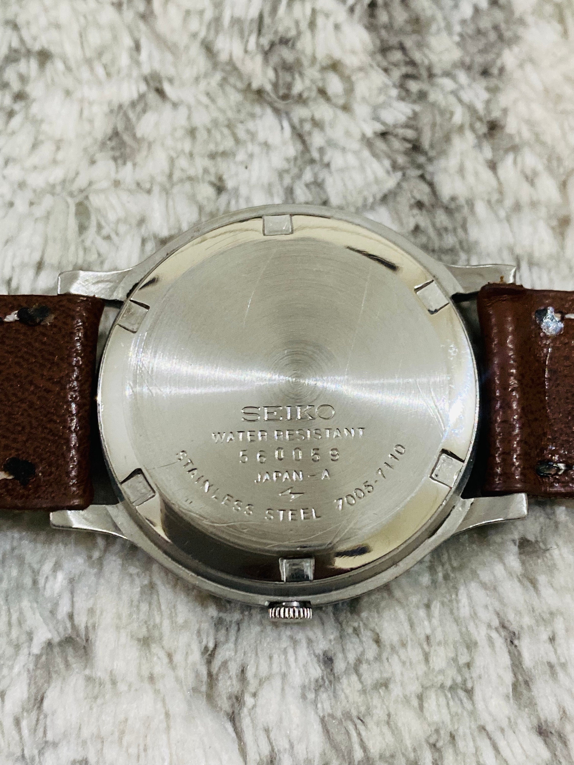 Vintage Seiko Automatic 17jewel Movement No 7005-7110 @date Men's