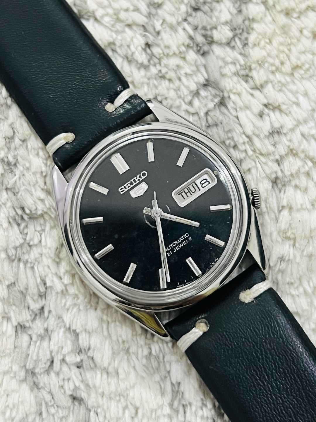 Vintage Seiko 5 Automatic 21jewels Black Dial Date/day Caliber No