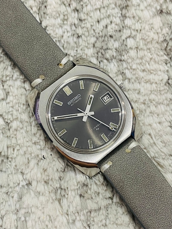 Vintage Rare Seiko Automatic 17jewels Grey Dial @date Japan Made