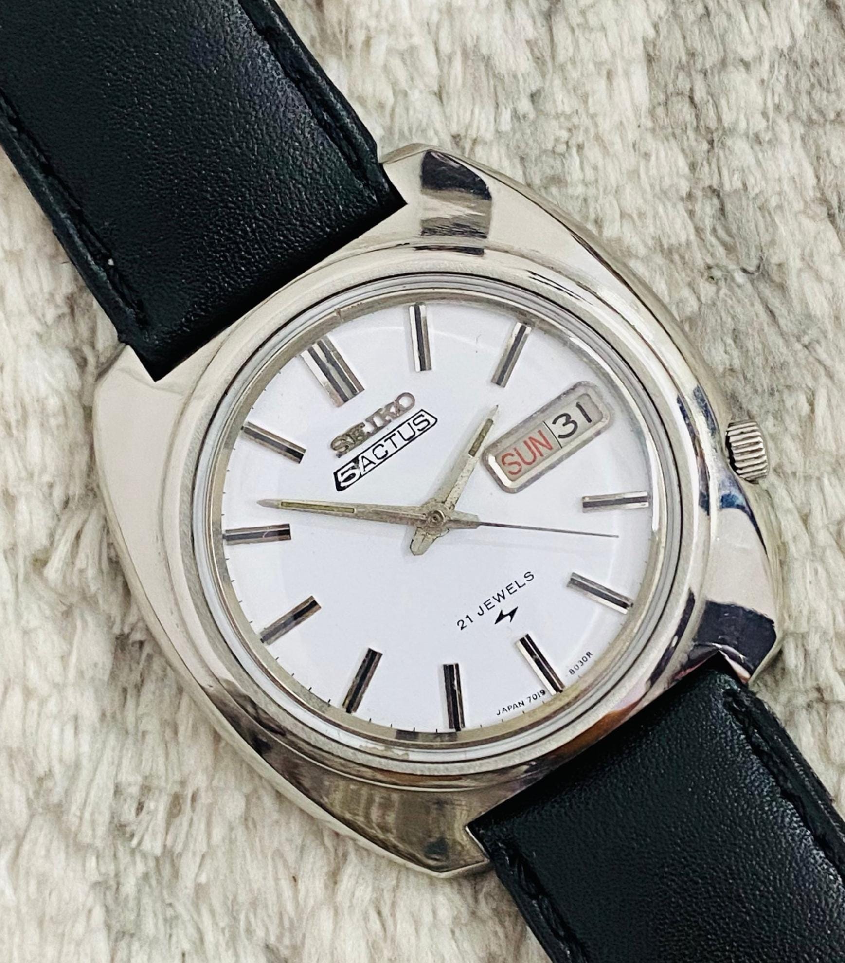 Vintage Seiko 5 Actus Mechanical Automatic White Dial Movement No