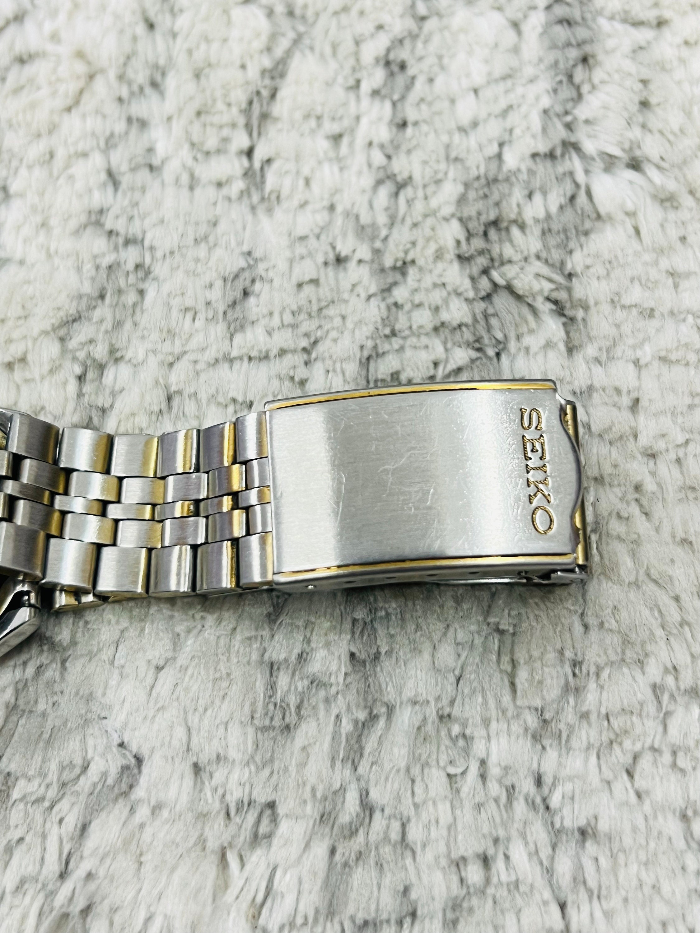 Vintage Rare Seiko 5 Automatic Golden Dial Movement No.7s36-6080