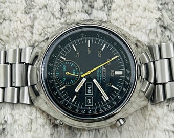 Vintage Rare 1980s Seiko Chronograph Helmet Black Dial Date & Day