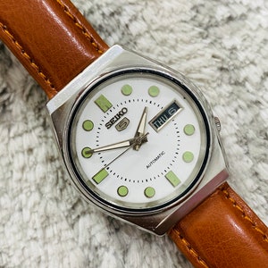 Vintage Seiko 5 Automatic White Dial Movement No 6309 Day/Date Men&#39;s Wrist Watch~ Japan Made~ Gift for him