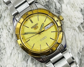 Vintage Seiko 5 Automatic Movement No.7s36-02f0 Golden Dial Day
