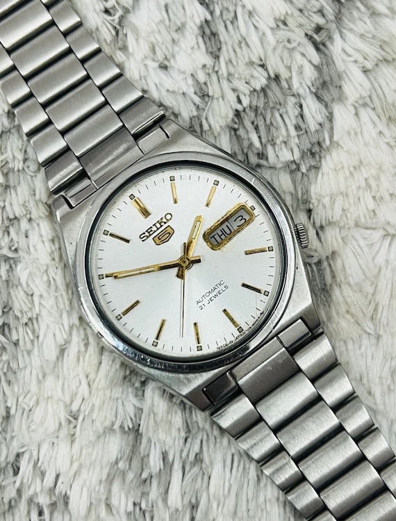 Seiko 5 automatic white sale