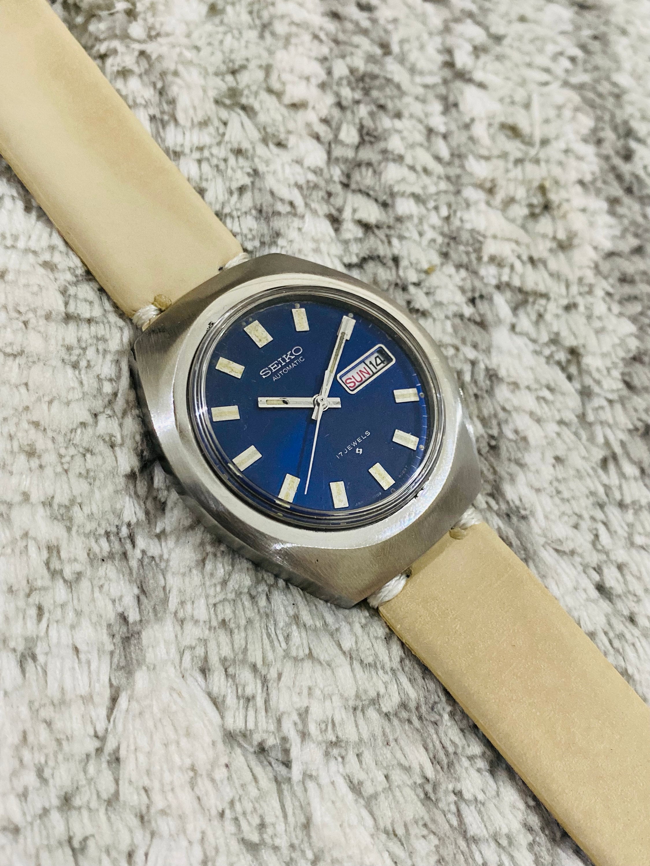 Vintage Rare Seiko Mechanical Automatic Blue Dial Movement No.6109 8029 Day date 17jewels Men s Wrist Watch Etsy Norway