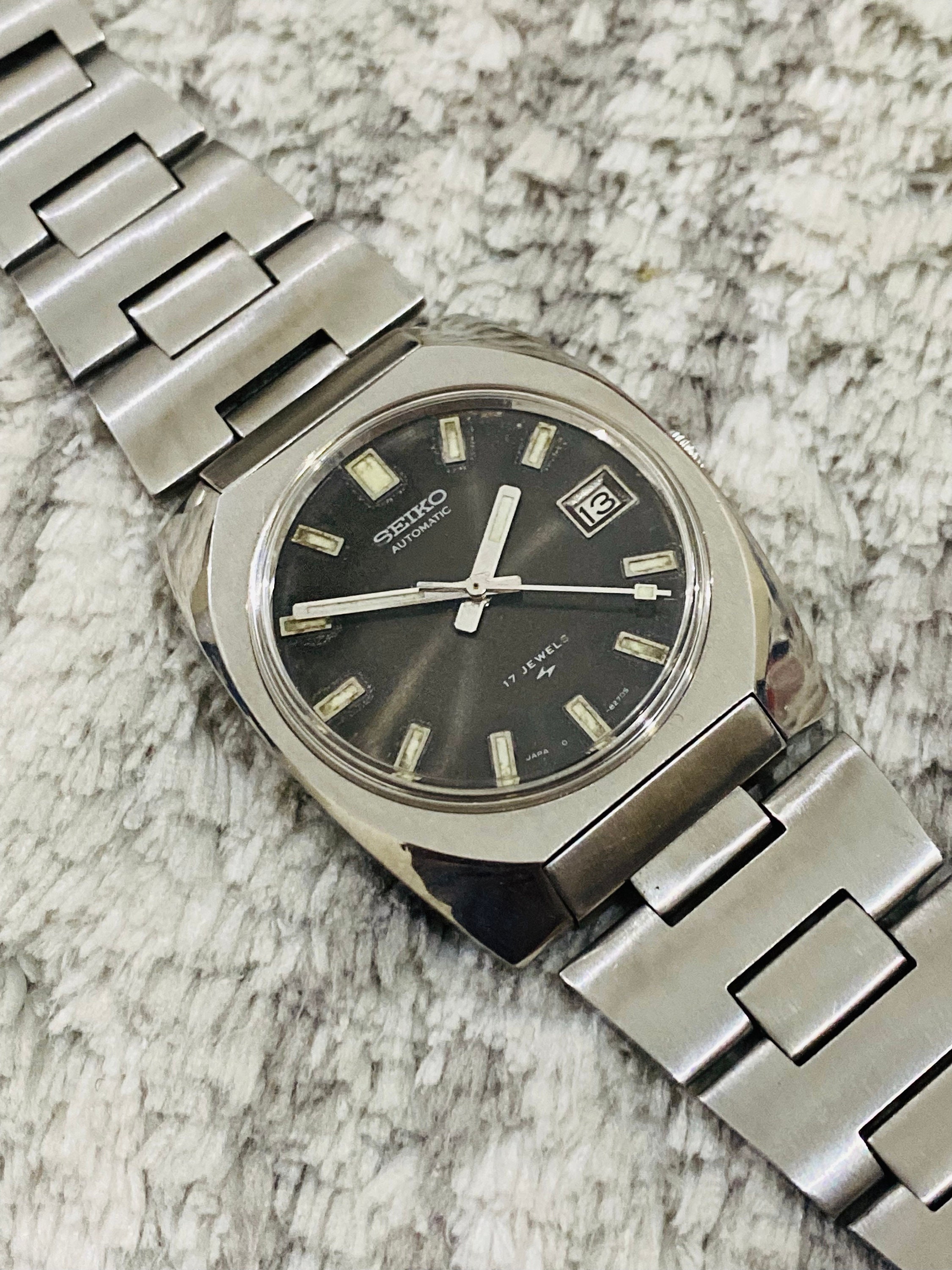 Vintage Seiko Mechanical Automatic Watch Black Dial Movement