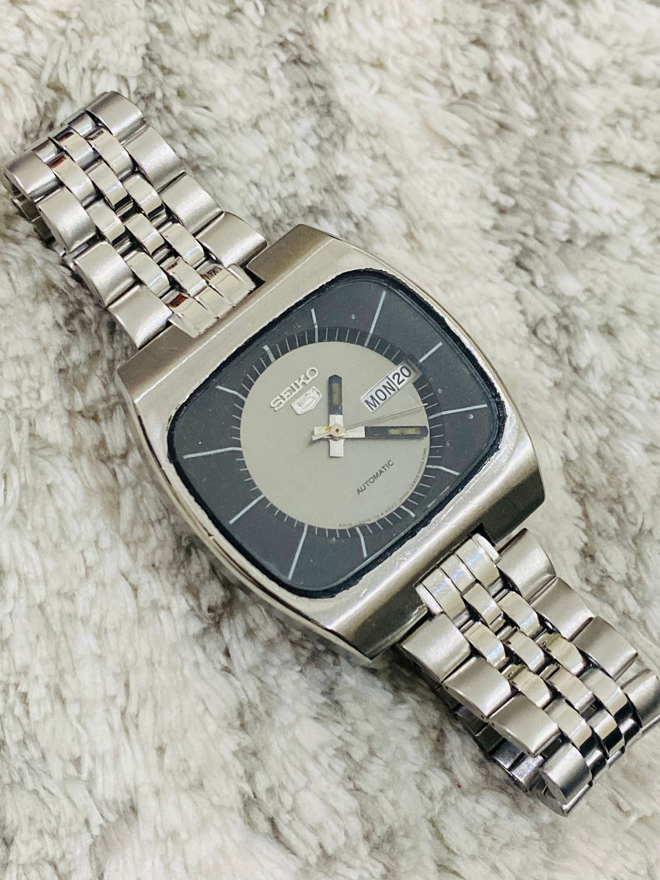 Vintage Seiko 5 Mechanical Automatic TV Model 17jewels Movement No