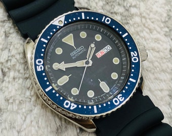 Vintage Seiko Diver Automatic 200m Black Dial Date and Day
