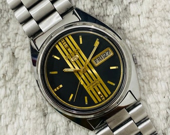 Vintage Seiko 5 Automatic Black Dial With Golden Indices 17Jewels Movement No.7009-3041 Day/Date Men's Wrist Watch~ Japan Made~ Gift for him