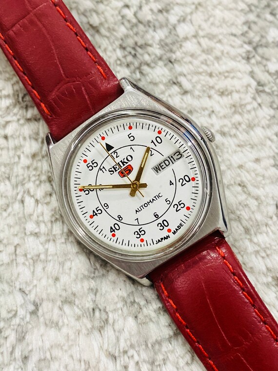 Seiko 5 white Dial Automatic refurbished mechanical Vintage Watch working main image 0