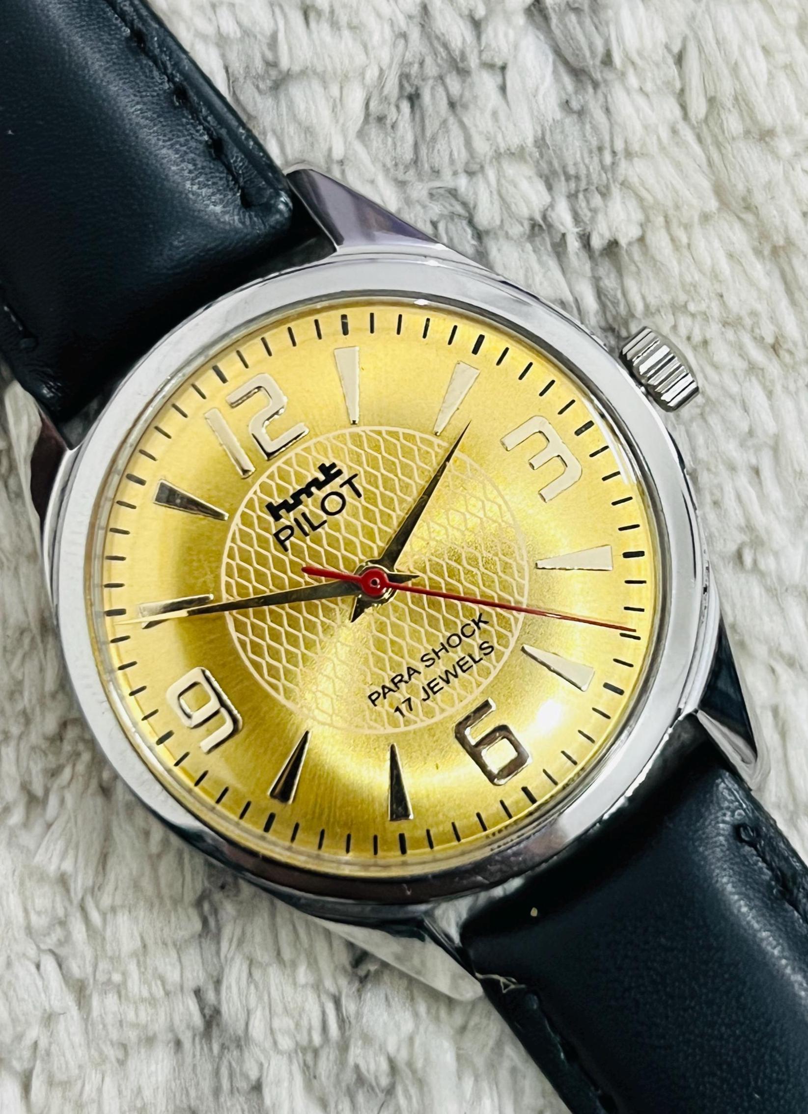 Vintage HMT Pilot Mechanical Handwinding Golden Dial 17jewels Mens