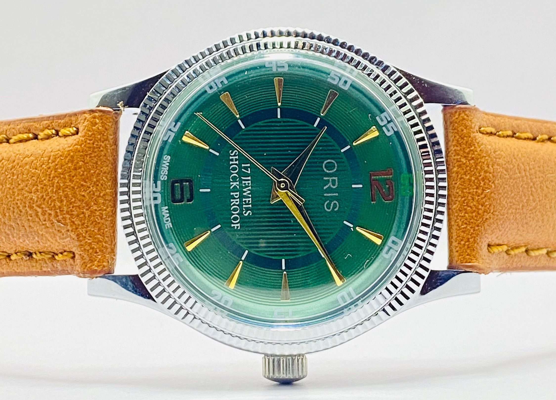 ヴィンテージ レア ORIS グリーンダイヤル 機械式 手巻き ST-96 スイス