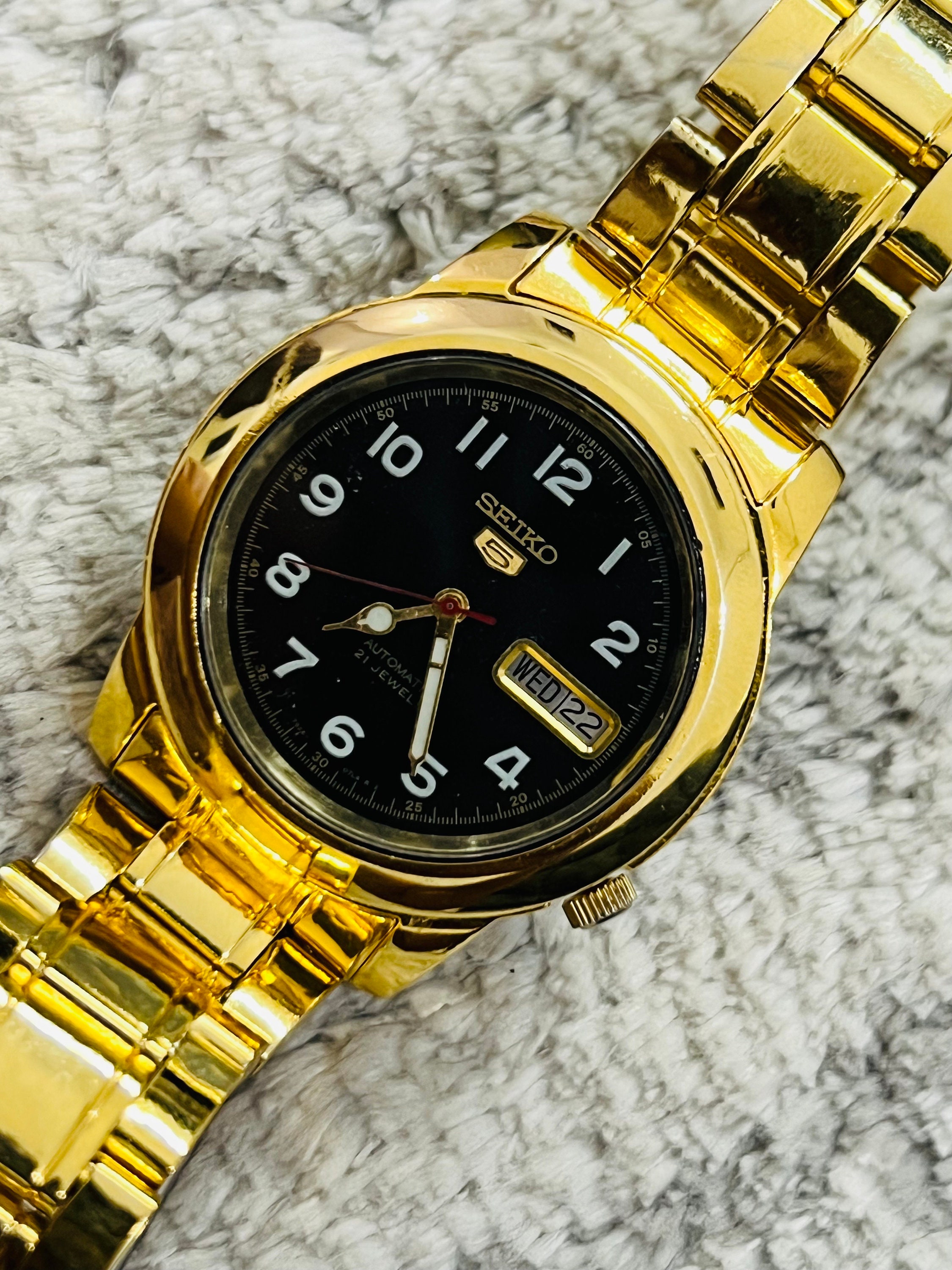 SEIKO 5　セイコー 5　7S26-02W0　ゴールド　裏スケ　自動巻き SEIKO 5 セイコー 5 7S26-02W0 ゴールド 裏スケ 自動巻き