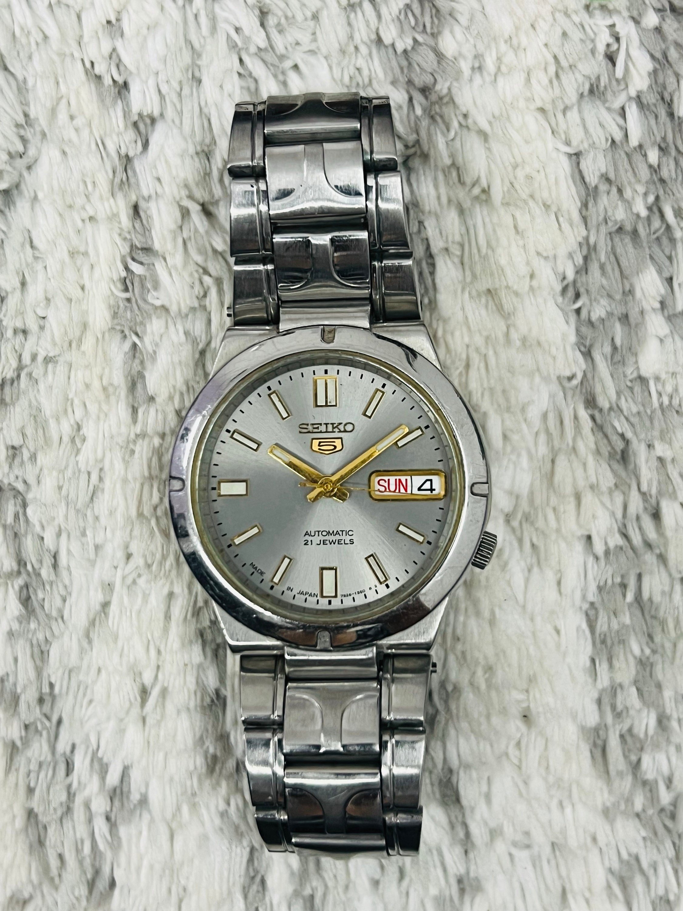 Vintage Seiko 5 Automatic Movement No.7s26-01z0 Grey Dial