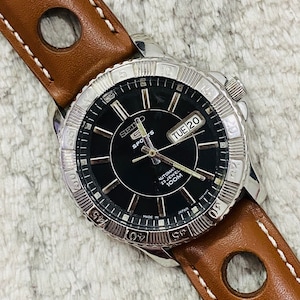 Vintage Seiko 5 Sports 100m Automatic 23Jewels Black Dial Date/Day With Transparent Caseback Japan Men's Made Wrist Watch