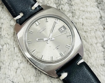 Vintage Rare Seiko Automatic Grey Dial Movement No.7005-8042 Day