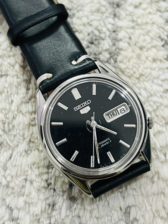 【稼動】SEIKO 5 黒文字盤 21JEWELS 自動巻き ブラック SEIKO 5 BLACK 21 Jewels Automatic Men's Watch Mint Condition