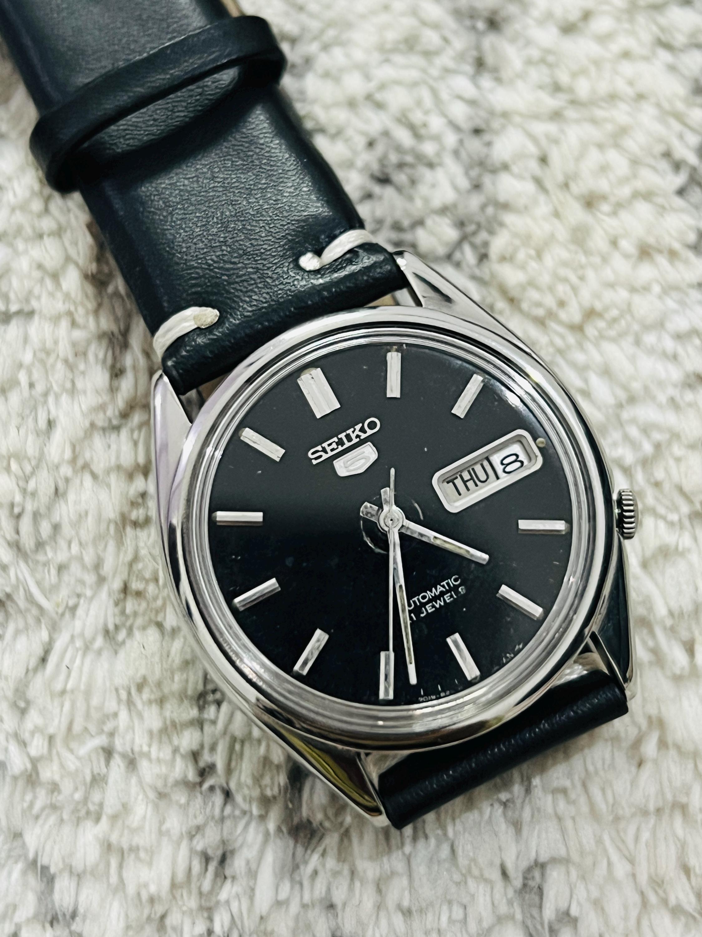 Vintage Seiko 5 Automatic 21jewels Black Dial Date/day Caliber No