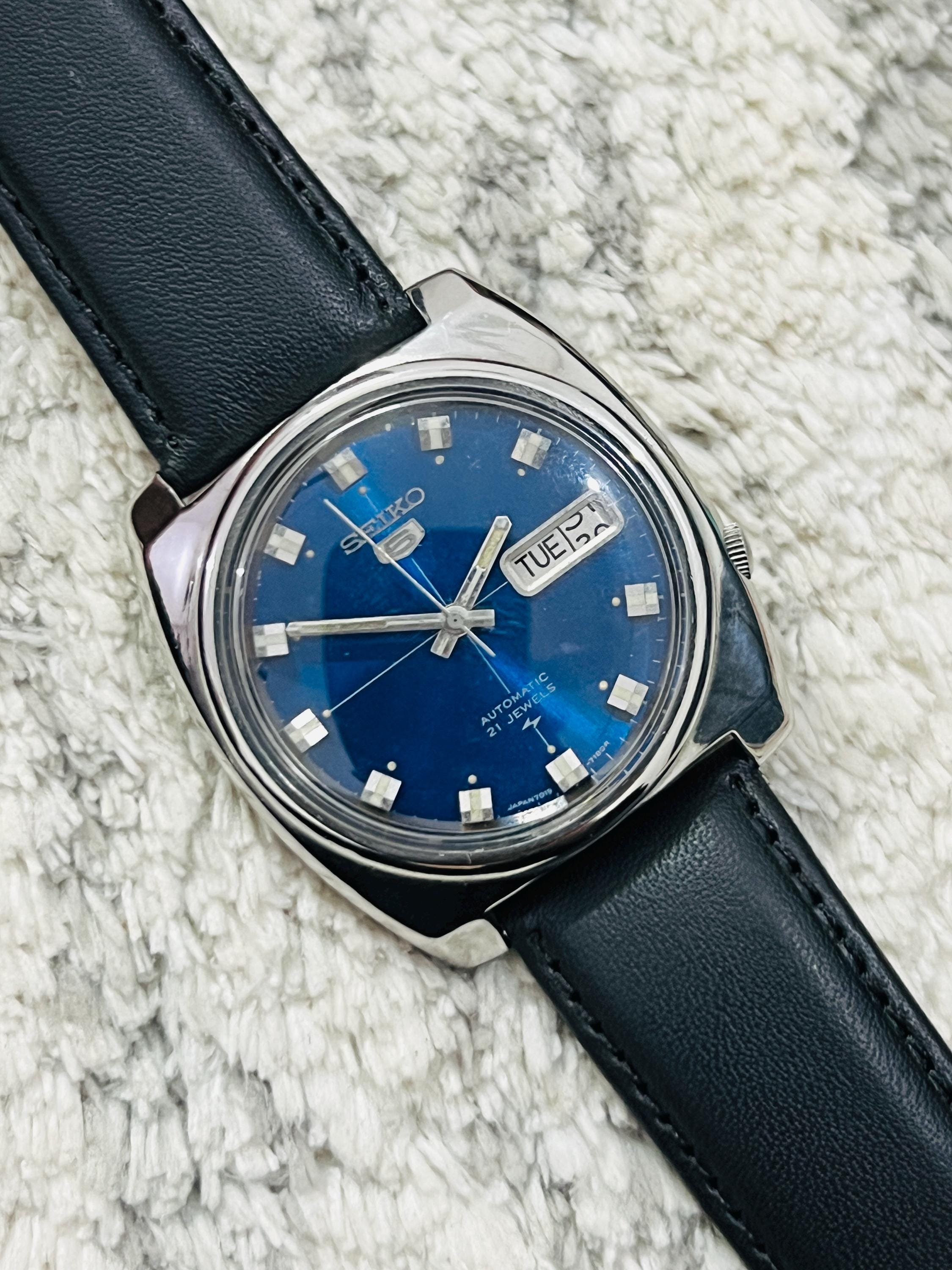 Vintage Seiko 5 Automatic 21jewels Date/day Blue Dial Caliber No