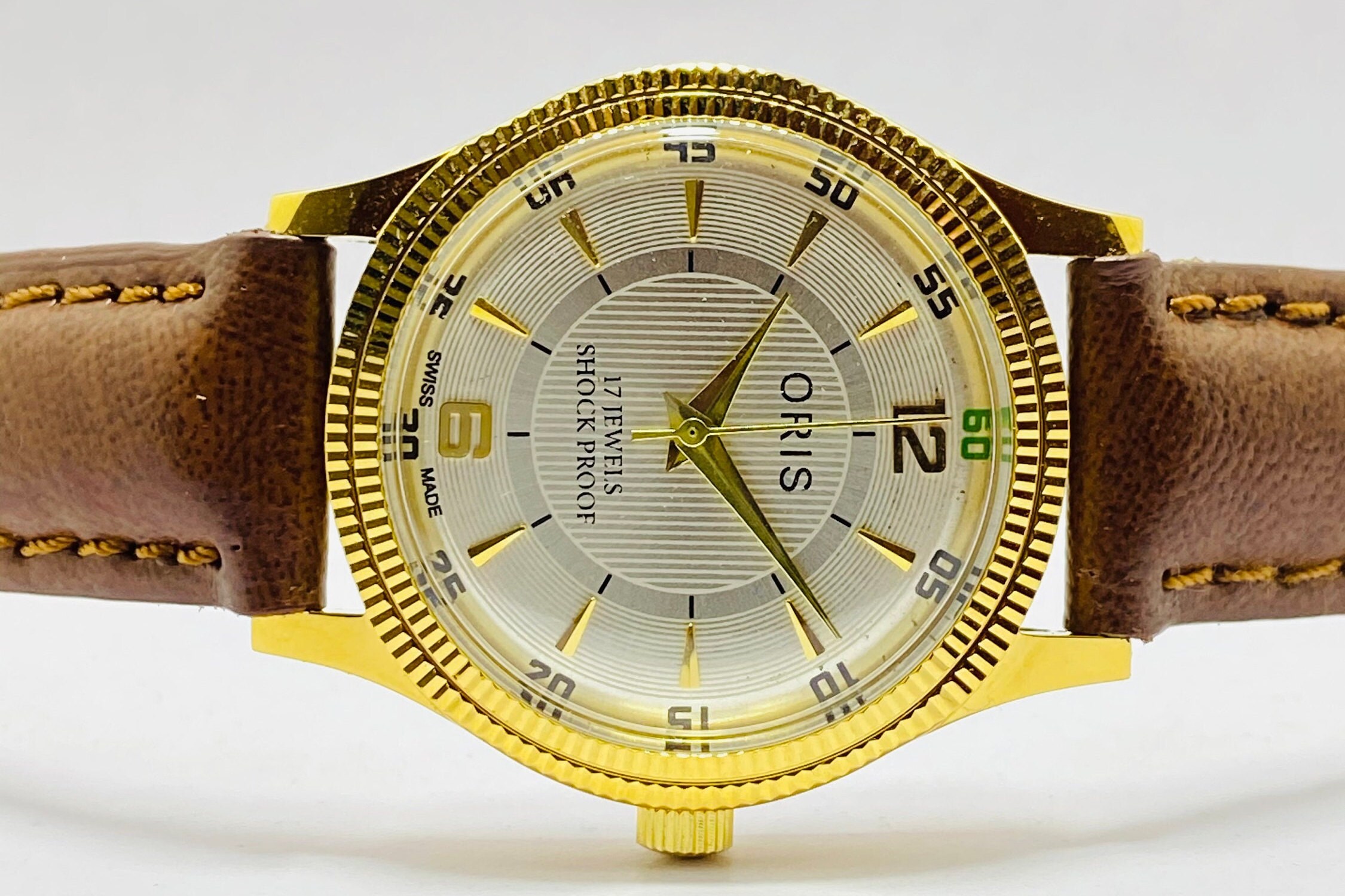Vintage ORIS Hand-winding Men's Watch, Swiss Made 17 Jewels - Etsy