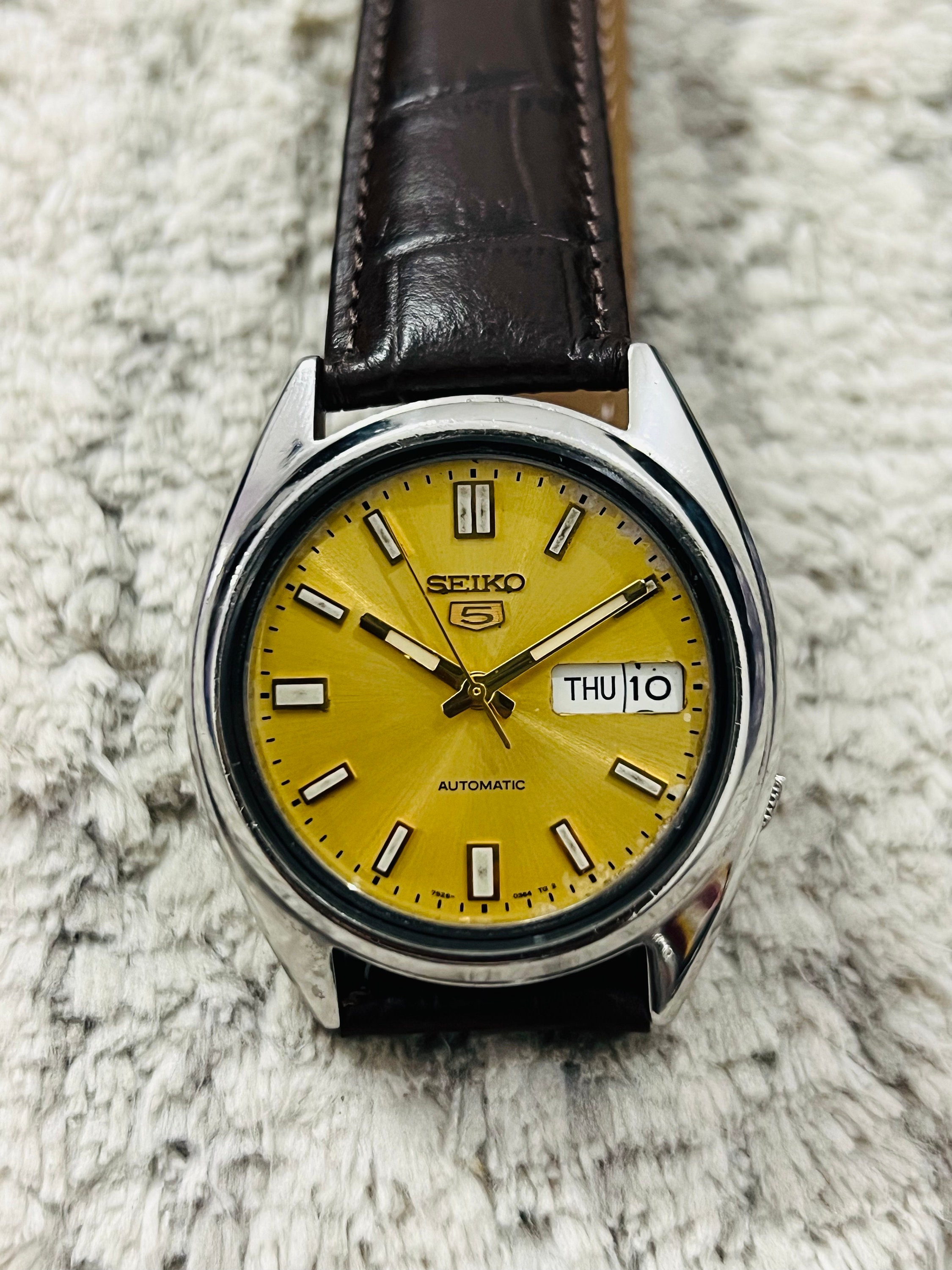 Vintage Original Seiko 5 Automatic Golden Dial 21jewels