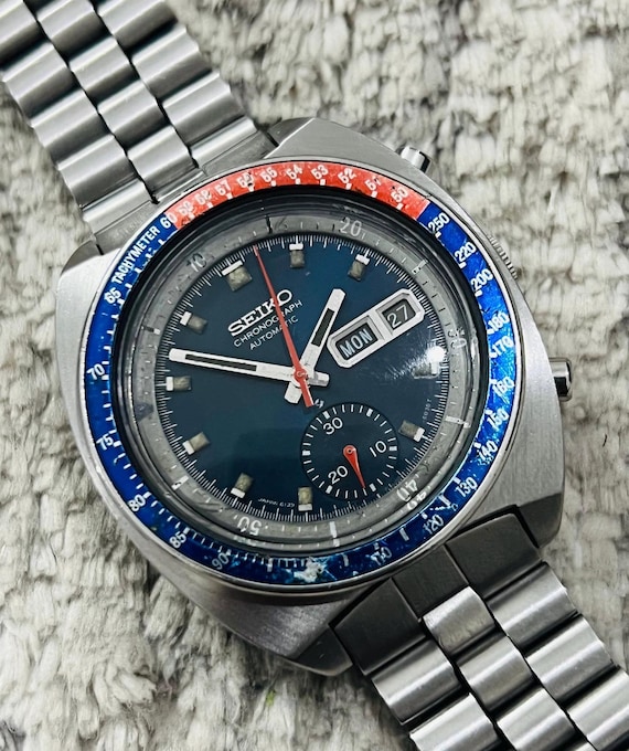 Vintage Seiko Chronograph Blue Dial Date & Day Movement No