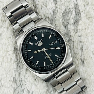 Vintage Seiko 5 Automatic Movement No.7009-3161 Black Dial Day/Date 17Jewels Men&#39;s Wrist Watch~ Japan Made~ Gift for him