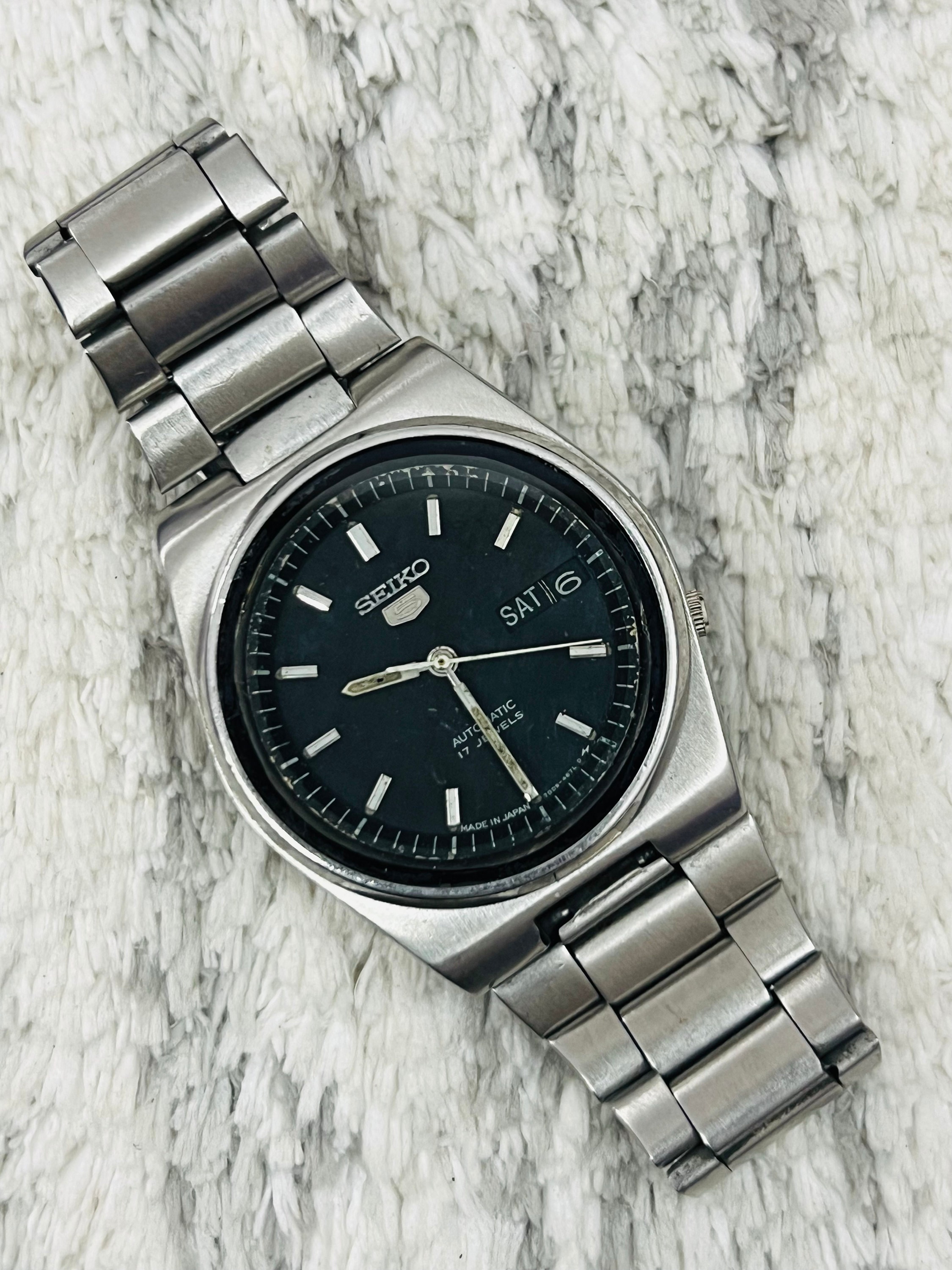 Vintage Seiko 5 Automatic Movement No.7009-3161 Black Dial Day
