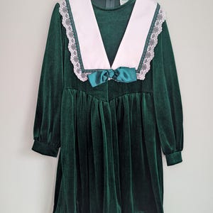 girls holiday dress size 10 The Margot Dress in Grafton Green Velvet Grafton Green Velvet / S