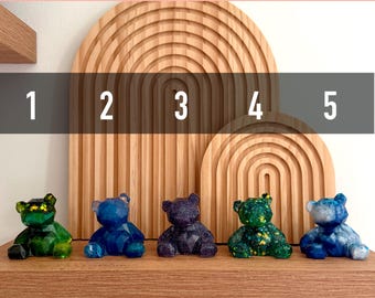 Handcrafted Glitter Resin Mini Bear: Decorative Pocket Gift