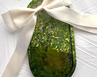 Handcrafted Green Chrome Resin Tray: Glitter Holo Oval Trinket Dish