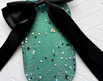 Handcrafted Resin Vanity Tray: Holographic Hearts, Chrome Jade Oval