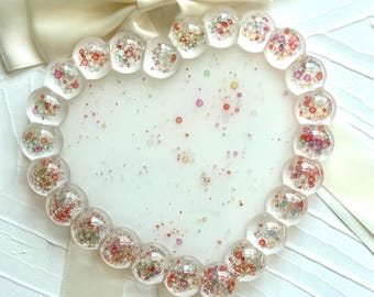 Handcrafted Resin Vanity Tray: White Bead Heart Design