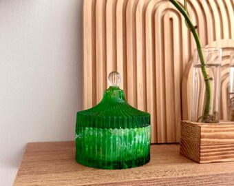 Handcrafted Green White Marble Resin Jar with Glitter: Decorative Vanity Dish