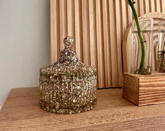 Handcrafted Black & Gold Resin Jar with Lid: Decorative Trinket Holder