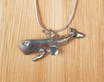 Collier cachalot en étain recyclé fait main, chaîne serpent de 18 pouces, pendentif soufre océan