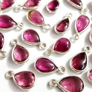 5/10 Stk. 100 % natürliche AAA++ Qualität rosa Turmalin 925 Silber Lünette Steckverbinder Größe Birne Form zu 6 x 12 MM & glatte Charms. PG 113