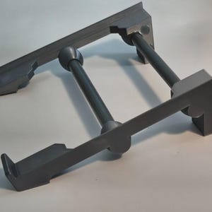 Desktop Stand for Akai MPC One & MPC One+ – Ergonomic Tilt, Studio-Ready Design 3D Printed